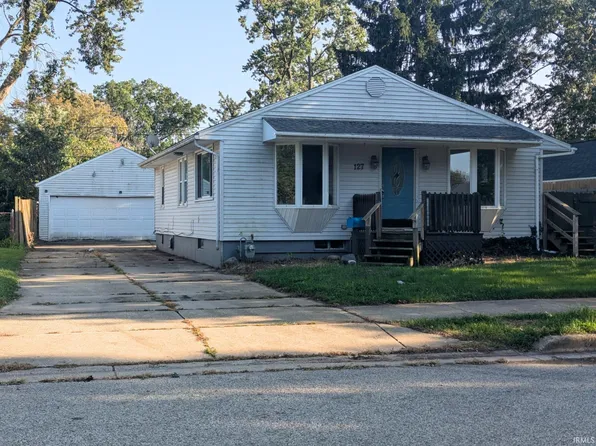127 Bastogne Ave, Mishawaka, IN 46545