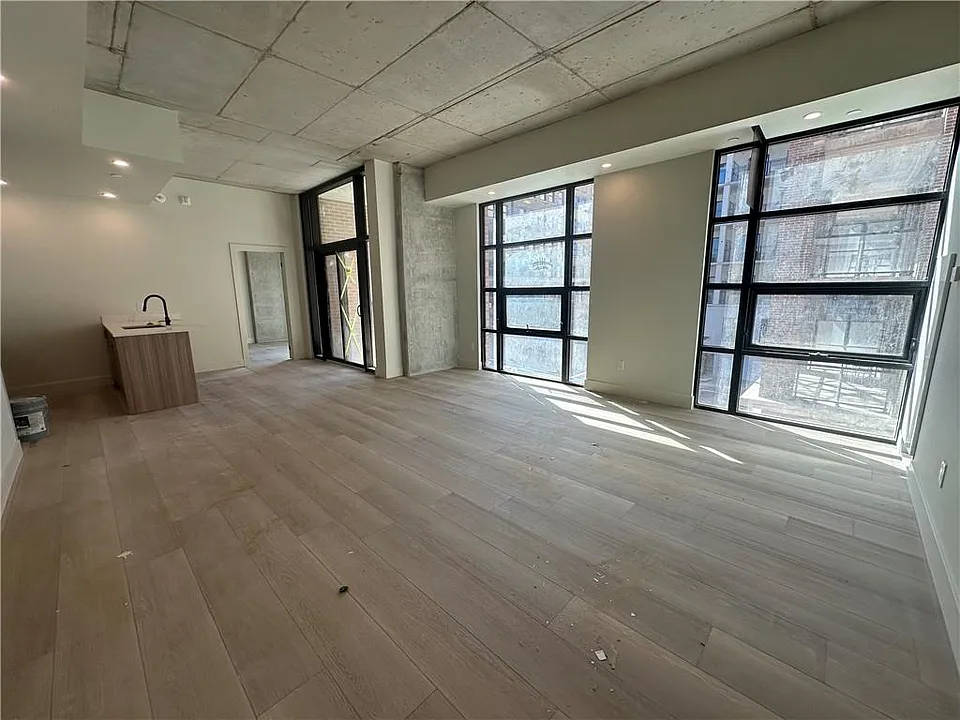 26 Augusta St #210
