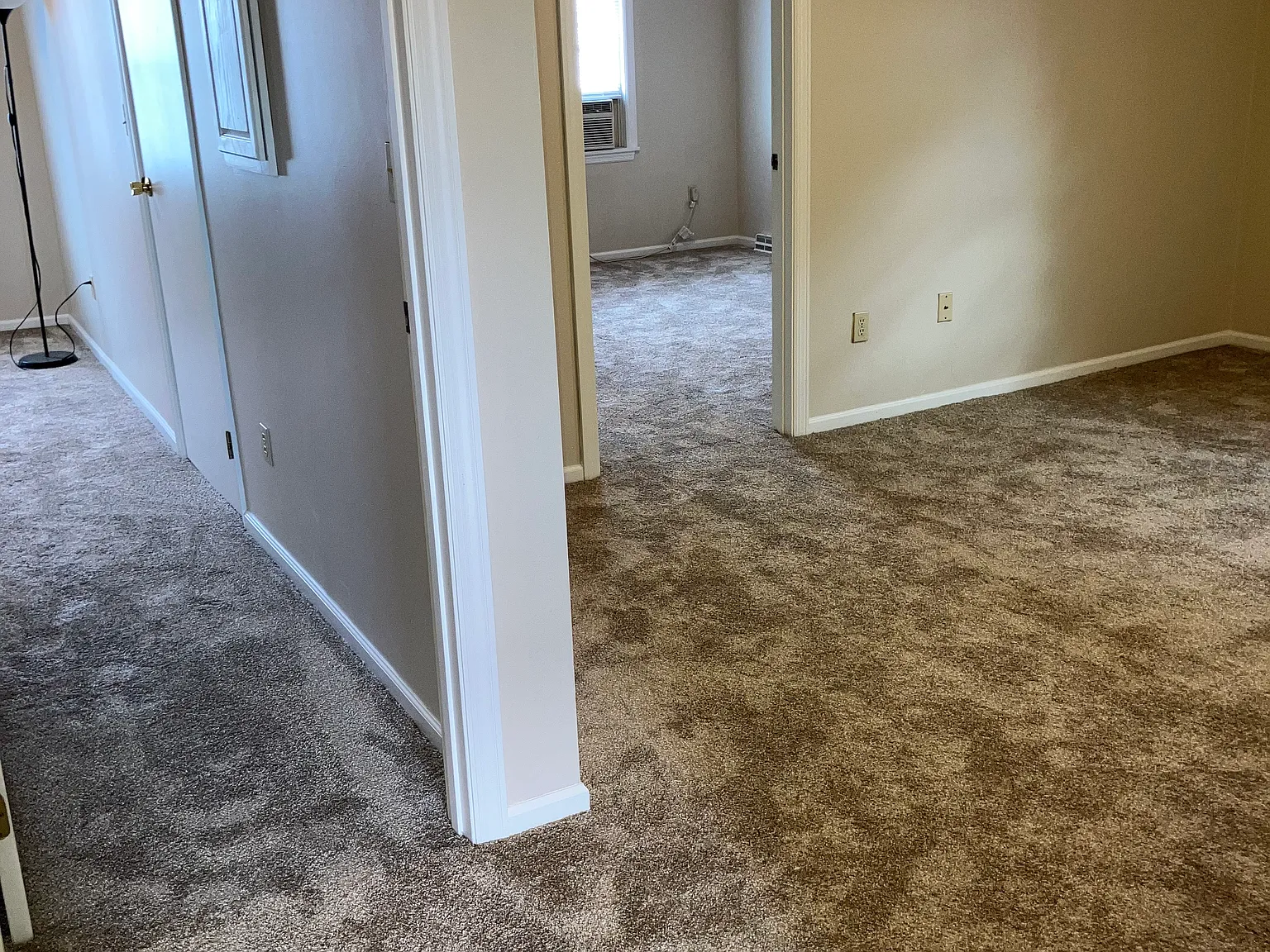 322 S Spring Ave — Photo 3