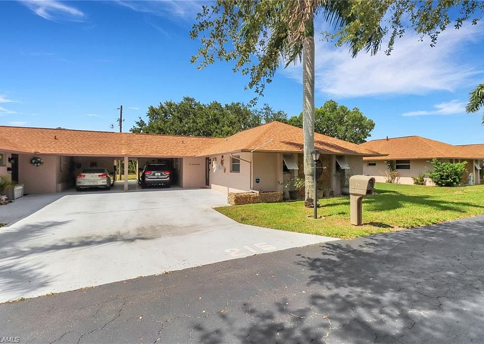 1st image of 215 Oaklawn CT