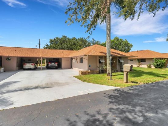 215 Oaklawn CT, Lehigh Acres, FL 33936
