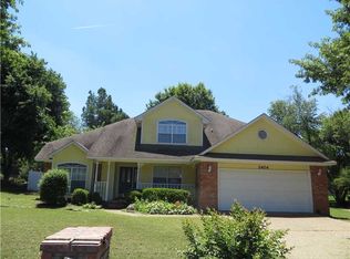 2404 Rannoch Ln, Fort Smith, AR 72908