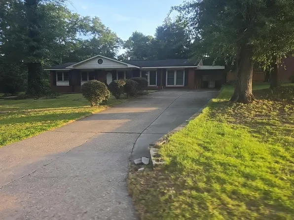 5 Clausen Dr, Columbus, GA 31907