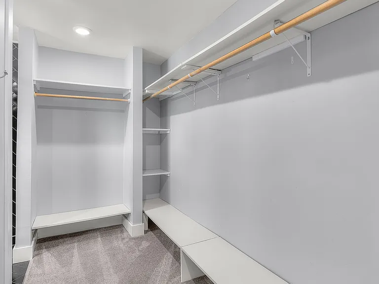 1915 Colonial Ave #6 — Photo 34