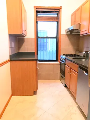 Rented by Rapid Realty Cobble Hill | media 58