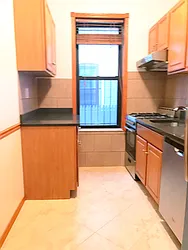 Rented by Rapid Realty Cobble Hill