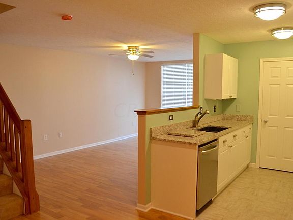 5th image of 296 Lost River Dr