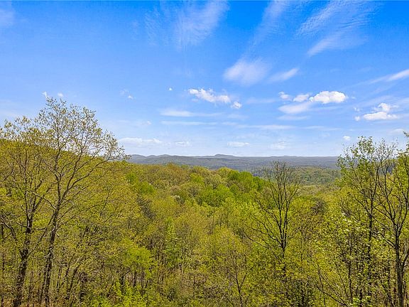 3rd image of 539 Upper Springs Rd