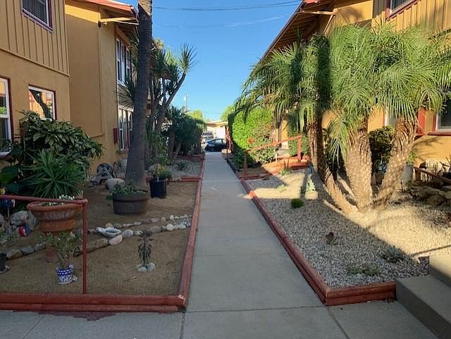 2nd image of 820-890 Empire Ave