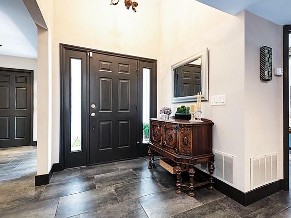 3rd image of 2719 Moss Oak Dr #17