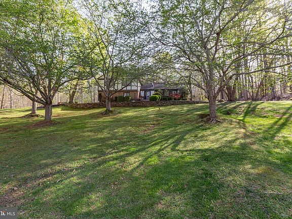 5th image of 10000 Landrum Rd