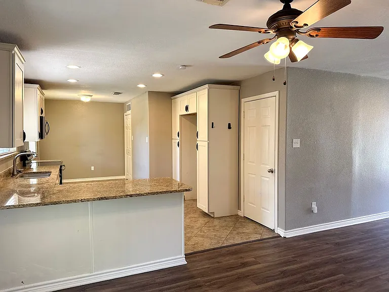 54192 Sun Valley St — Photo 6