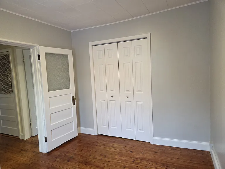 669 Pawling Ave #3 — Photo 14