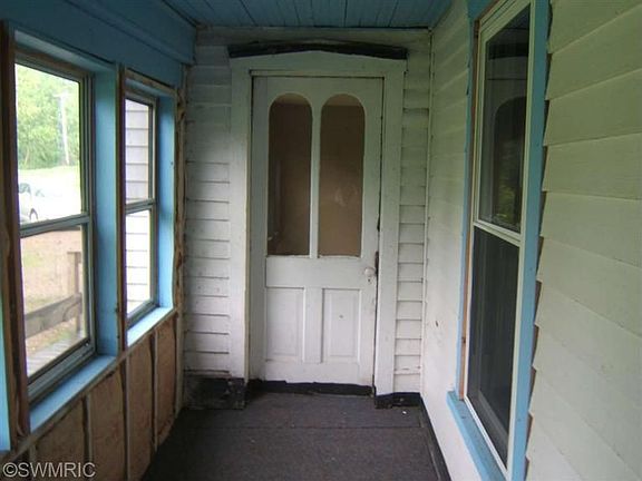 3rd image of 2360 County Road 665