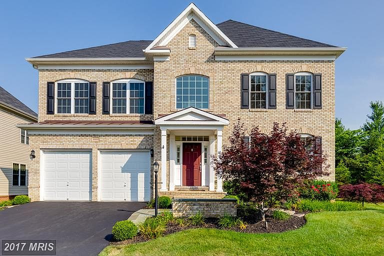 Gorgeous brick-front home in Brambleton!