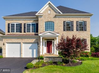 23221 Fallen Hills Dr, Ashburn, VA 20148