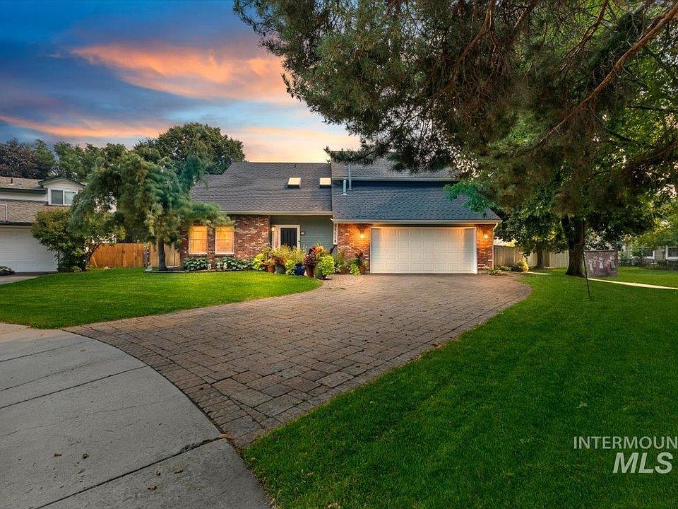 1st image of 3176 S Lakeridge Pl