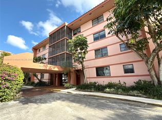 20860 San Simeon Way APT 301-6, Miami, FL 33179