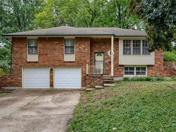 15609 E 43rd St S, Independence, MO 64055