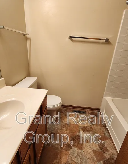 277 W Treehouse Ln — Photo 7