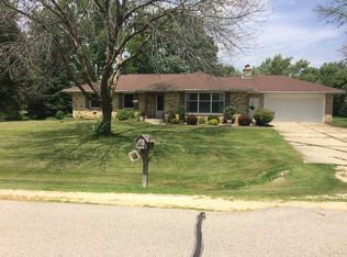 2965 El Camino Dr, Cedarburg, WI 53012