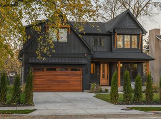 2418 Walters Ave, Northbrook, IL