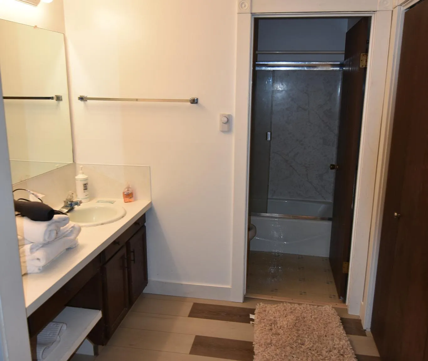 2 bed, 900 sqft, $1,095 — Photo 4