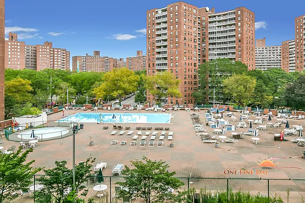 Sold by MJR Real Estate | media 36