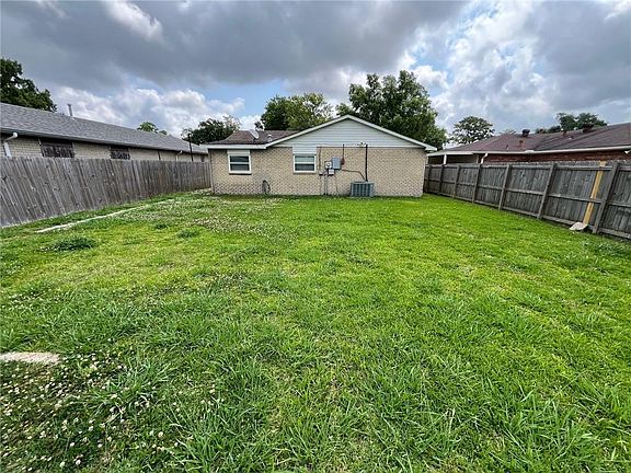 2nd image of 1616 Belle Ct