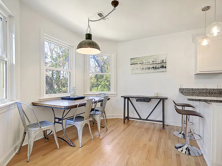 1724 Pearlott St — Photo 7