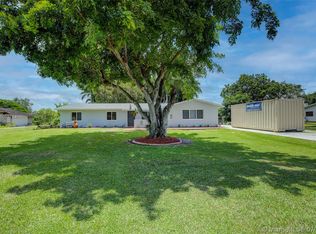 5551 SW 188th Ave, Southwest Ranches, FL 33332