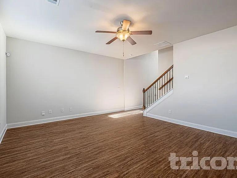 4035 Evelyn View Ct — Photo 17