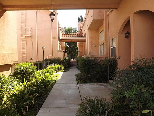 4th image of 7320 Balboa Blvd Unit 120