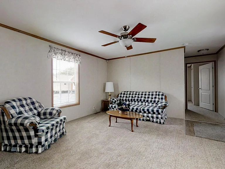 Valley View Honey Brook — Photo 9