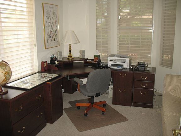 Den/3rd bedroom