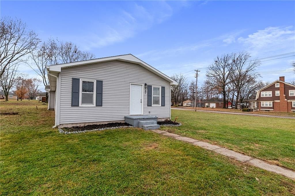 307 N Woods Ave, Braymer, MO 64624 MLS 2464759 Zillow