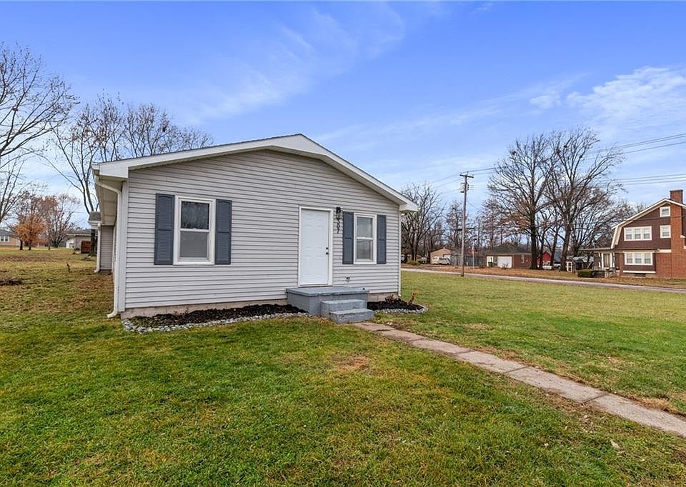 307 N Woods Ave, Braymer, MO 64624 MLS 2464759 Zillow