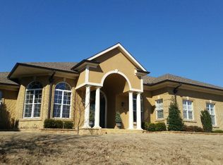 1088 Augusta Dr, Oxford, MS 38655