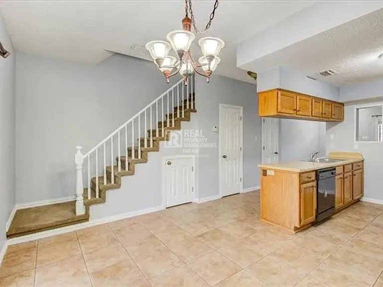234 Samuel Blvd #P-1 — Photo 16