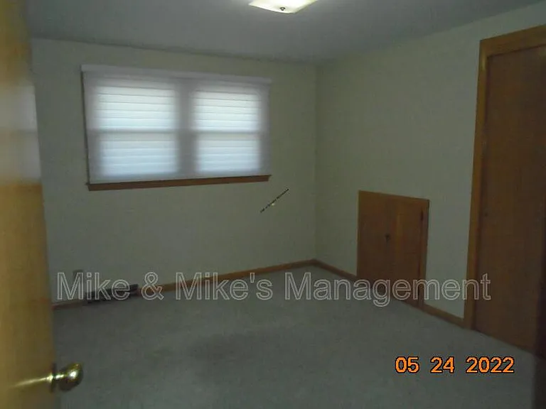 2551 S 68th St — Photo 6