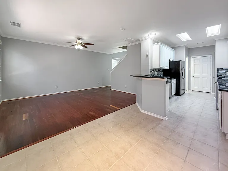 3 Peachridge Pl #1 — Photo 5