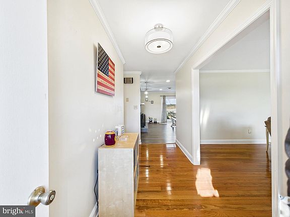 3rd image of 28964 Waller Rd