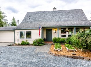 17515 Engebretsen Rd, Granite Falls, WA 98252