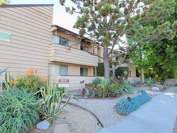 2nd image of 11708 Kling St #209