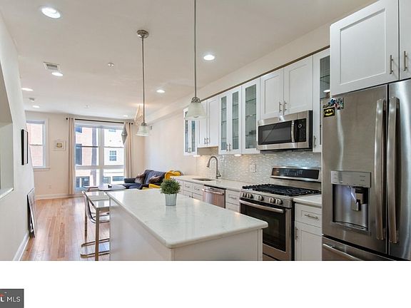 5th image of 1000 N Marshall St #2