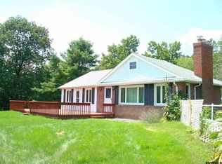 191 Roberts Hill Rd, West Coxsackie, NY 12192