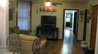3rd image of 4934 N Winchester Ave
