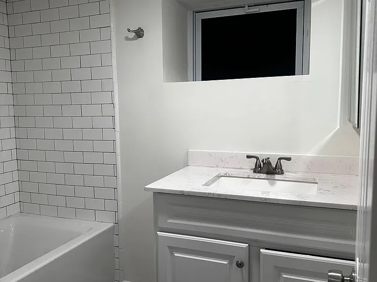 10 Elm St #1 — Photo 12