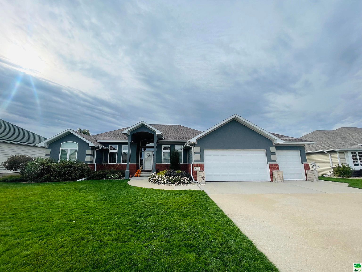 613 Winfield Cir, Sergeant Bluff, IA 51054 MLS 822704 Zillow