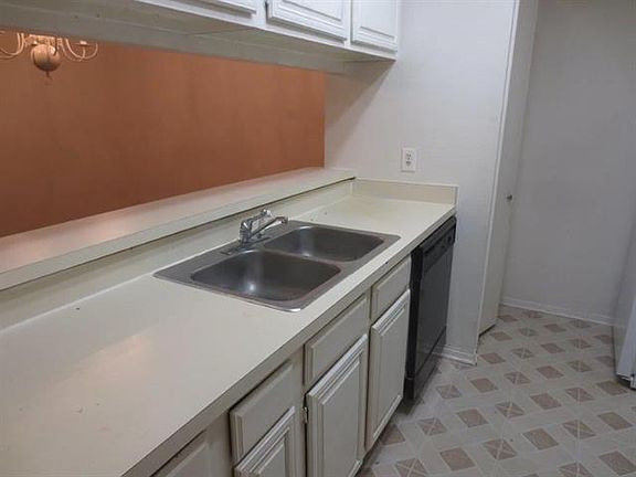 4th image of 8601 Park Ln APT 711